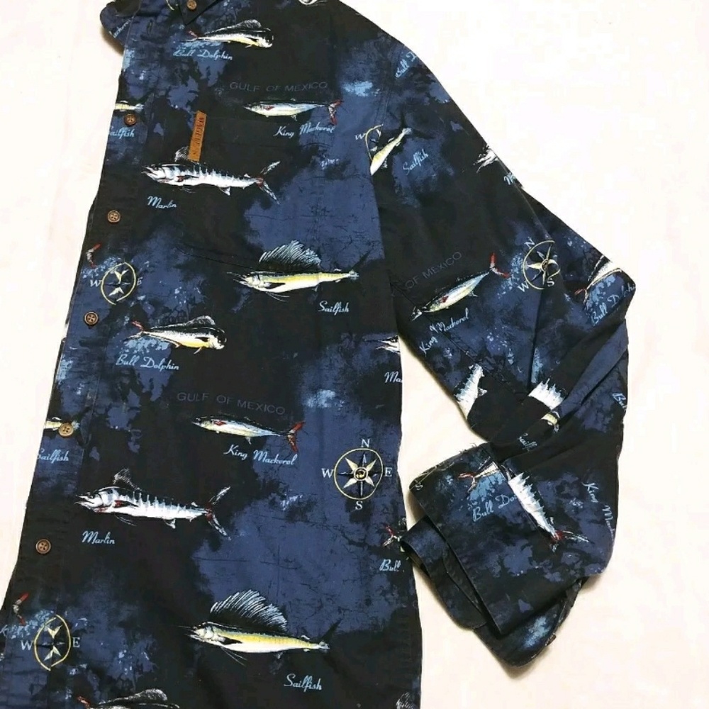 Magellan Sportswear Fish Graphic Shirt Men Size Me